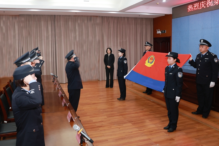 �Ƽ����ܾ����� Ӳ�˻����������ϡ�������ʡ������Ժ��չ������ף���������й����񾯲�ڡ�ϵ�л